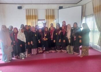 Bundo Kanduang Nagari Lolo usai mengikuti sosialisasi bersama Dinas Pariwisata dan Kebudayaan Kabupaten Solok, Rabu (22/5/2024). IST