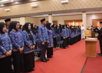 Ratusan Guru dan Tenaga Kesehatan Pegawai Perjanjian Kerja Dilantik Wali Kota Payakumbuh