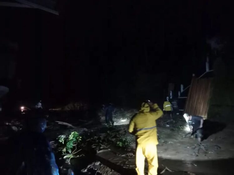 Pemko Sawahlunto membentuk tim tanggap darurat untuk mempercepat penanganan bencana banjir dan longsor di Kecamatan Silungkang