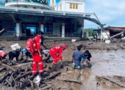 PMI Mulai Kirimkan Bantuan untuk Korban Banjir Bandang Sumbar