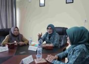 TP-PKK Solsel Dukung Gerakan Penanaman Durian ‘Nagari Tageh Suka Sapi Suka Durian’