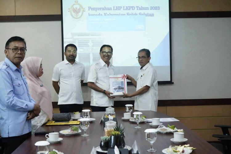 Pemkab Solsel Raih Opini WTP