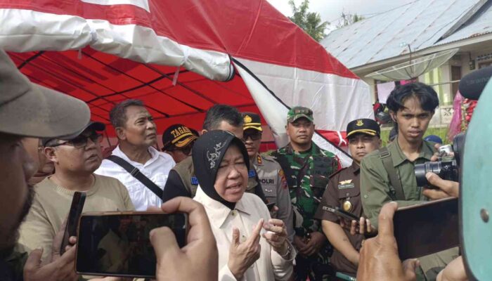 Mensos Tinjau Lokasi Pengungsian di Parambahan
