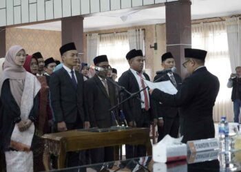 KPU Solsel Resmi Lantik 35 PPK Pilkada 2024