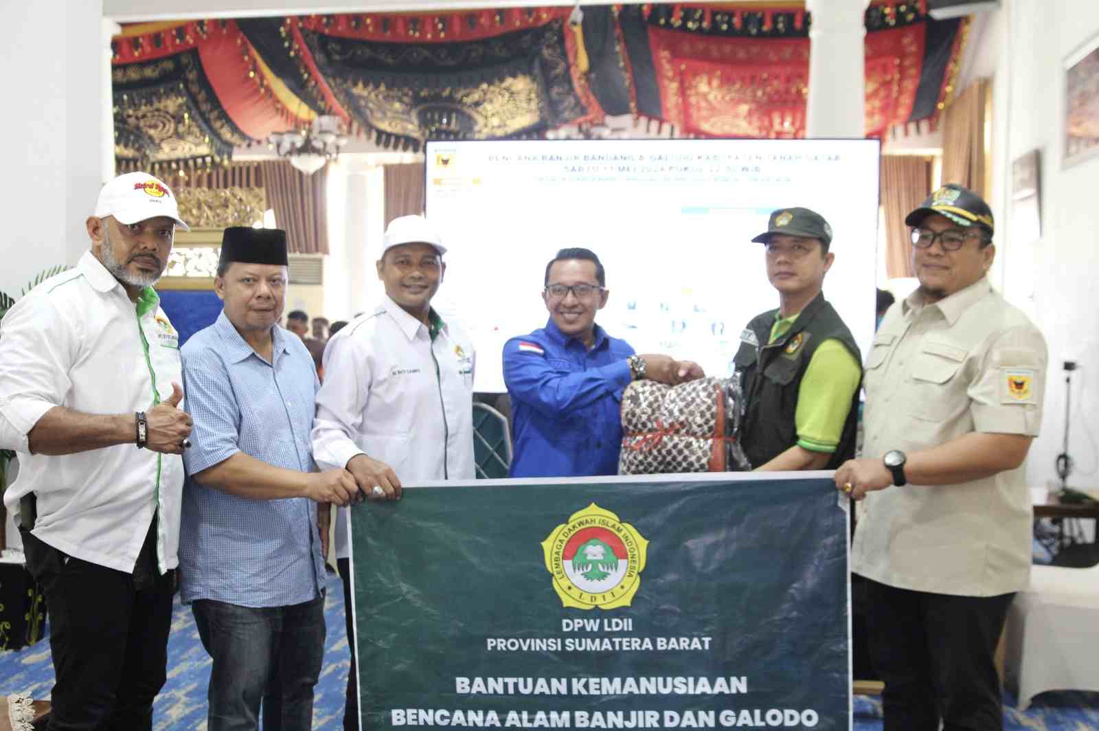 LDII Sumbar Salurkan Bantuan Bagi Korban Galodo
