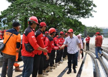 Semen Padang Kirim TRC dan Dirikan Posko Trauma Healing untuk Korban Banjir Pessel