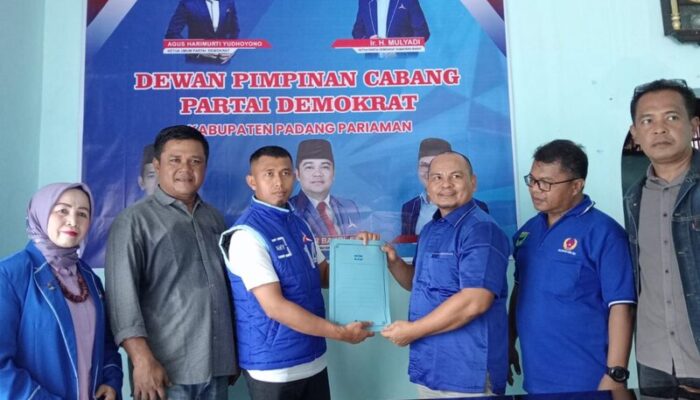 Suhatri Bur Daftar Balon Bupati Padang Pariaman ke Demokrat