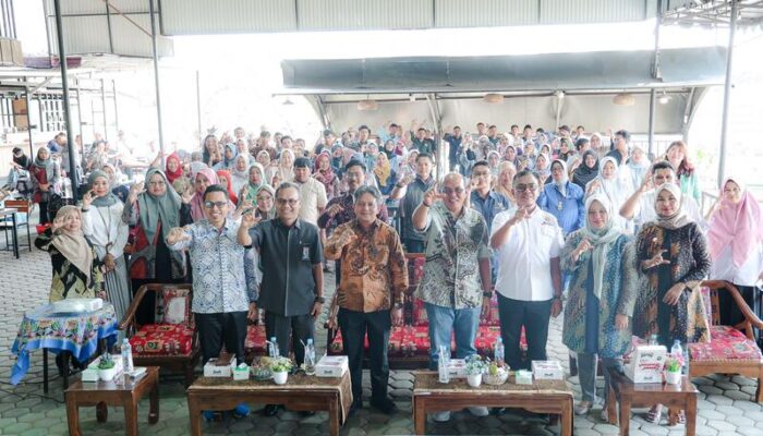 Komisi Informasi Sumbar Baralek Gadang