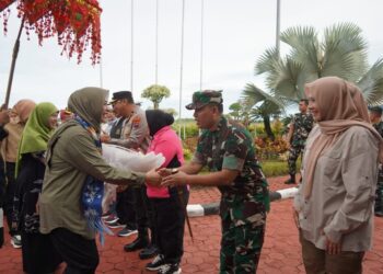 Ibu Panglima TNI di Sumbar