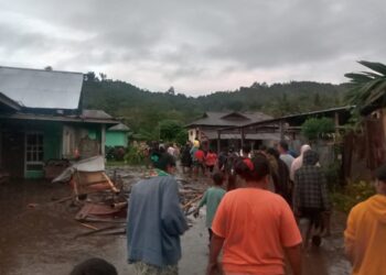 Kondisi pascabanjir di Kabupaten Tanah Datar pada Minggu pagi (12/5/2024)
