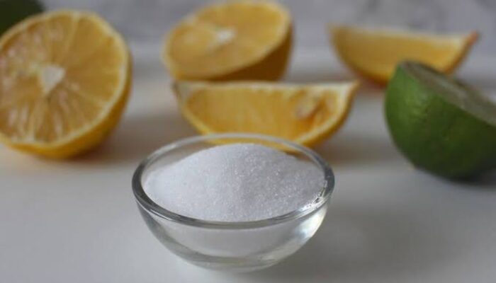 Kerak Kamar Mandi Membandel? Asam Sitrat Solusinya, Yuk Intip Cara Penggunaanya!