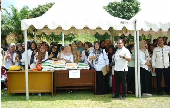 Masyarakat di Solok Selatan terima bantuan pangan tahap II 2024