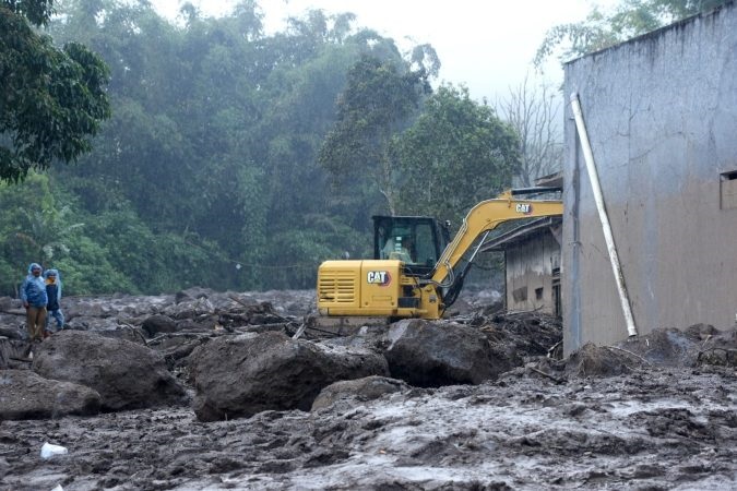 Banjir lahar dingin yang melanda Kabupaten Agam memberikan dampak signifikan terhadap kehidupan warga, termasuk pada sektor peternakan.IST
