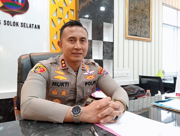 Menyambut HUT Bhayangkara ke-78, Polres Solok Selatan atau Solsel menggelar berbagai kegiatan bakti sosial di tengah masyarakat