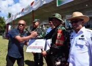 Semen Padang Serahkan Bantuan untuk Program TMMD Tanah Datar