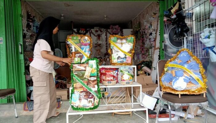 Toko Iyoyo Buket dan Bunga di Padang Jual berbagai Parsel