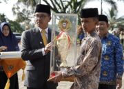 Harumkan Nama Solsel di Kancah Provinsi, Bupati Berikan Penghargaan Spesial kepada IBS SMP Plus Darusshaleh Pekonina