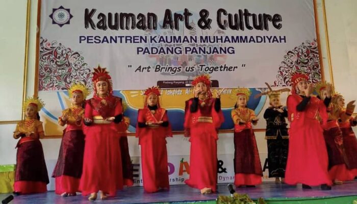 Tanamkan Kecintaan Budaya Nusantara, Pesantren Kauman Gelar Pentas Seni Saat Harlah Pancasila