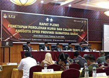 KPU Tetapkan 65 Anggota DPRD Sumbar, Ini Daftarnya!