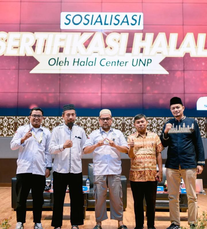 Sosialisasi Sertifikasi Halal merupakan salah satu rangkaian Minangkabau Halal Festival, beberapa hari lalu. IST