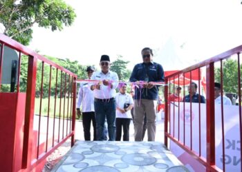 Dibangun Semen Padang, Jembatan Jogging Track di Taman Bukit Gelanggang Kota Dumai Diresmikan