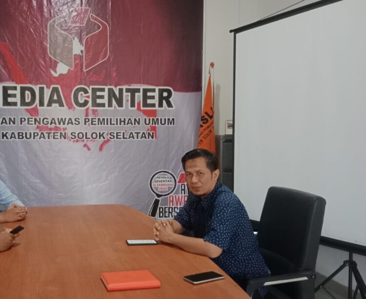 Haikal, Anggota Bawaslu Solsel, Koordinator Divisi hukum, pencegahan, Parmas dan Humas