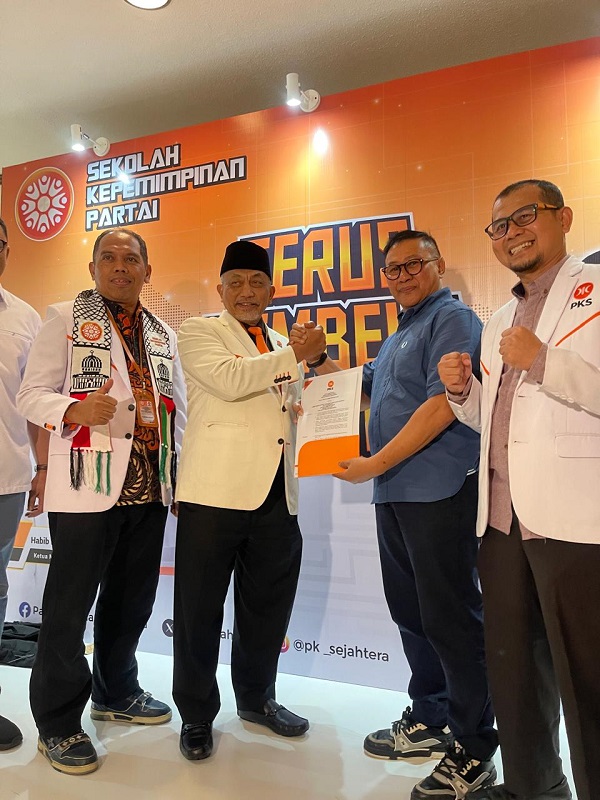 PKS resmi mengusung Ramlan Nurmatias dan Ibnu Asis dalam Pemilihan Wali Kota atau Pilwako Bukittinggi 2024
