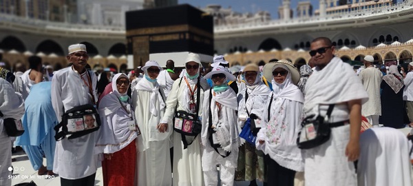 Tahapan rangkaian ibadah haji tawaf wada' atau tawaf terakhir, telah selesai dilaksanakan oleh Jamaah Haji asal Kabupaten Solok Selatan, pada Minggu (30/6/2024). Jamaah Haji Solsel dijadwalkan pulang ke Tanah Air pada 10 Juli 2024.