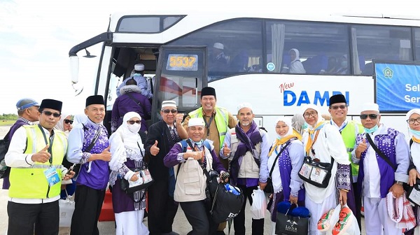 Pemko) Pariaman menyambut kedatangan 107 jemaah haji asal daerah tersebut yang kembali ke tanah air pada Senin (8/7)
