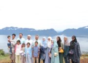 Keluarga Besar Keturunan Syekh Ahmad Khatib Al Minangkabawi Kagumi Puncak Lawang