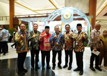 Bupati dan DPRD Solsel Hadiri Acara Penyampaian LHP BPK RI, Jokowi : WTP Bukan Prestasi, Tapi Kewajiban!