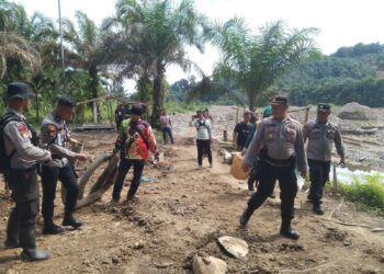 Polres Pasbar  Lakukan Penertiban Aktivitas PETI di Ranah Batahan