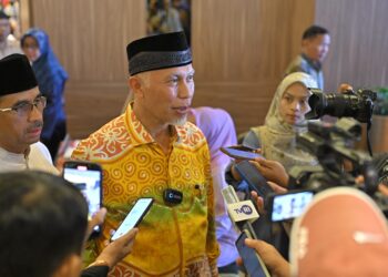 Gigih Bina Teknologi Tepat Guna di Desa, Gubernur Mahyeldi Raih Lencana Abdi Inovasi Desa dari Kemendes PDTT
