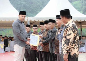 Bupati Letakkan Batu Pertama, Pembangunan Masjid Agung Baitussalam Muaro Takuang Resmi Dimulai