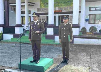 Kajari Solsel, Fitriansyah Akbar Ali pimpin Apel pagi, Senin (22/7/2024)