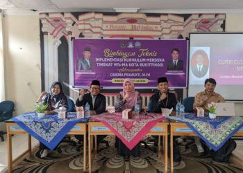 Buka Bimtek Kurikulum Merdeka, Plt KakanKemenag Bukittinggi Ajak Guru Jadi Pendidik “BATIK”
