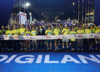 Dewan Komisaris dan Jajaran Direksi Telkom melepas peserta Digiland Run 2024 di Plaza Barat Gelora Bung Karno (GBK), Minggu (28/7). IST