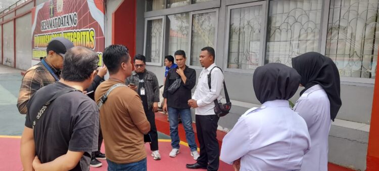 Kalapas Kelas II A Bukittinggi membantah kabar tentang salah seorang pegawai Lapas telah melakukan tindakan pelecehan seksual