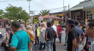 Polresta Padang terus meningkatkan kesiapan menjaga keamanan dan ketertiban menjelang Pilkada 2024, dengan menggelar Simulasi Pengamanan Kota