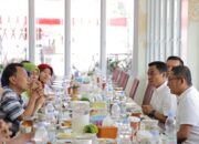 Hendri Septa-Hidayat Tampung Aspirasi Pedagang Pasar Raya Padang