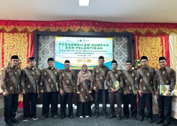 Rektor UIN Bukittinggi Lantik Wakil Rektor dan Direktur Pascasarjana