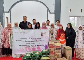 Anniversary ke-8 Tahun, Manajemen Favehotel Olo Padang CSR ke Beberapa Panti Asuhan