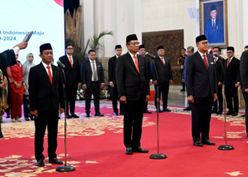 DPR menyoroti perombakan kabinet oleh Presiden Jokowi di sisa masa jabatan yang dinilai tidak cukup efektif. Terutama pergantian Menteri ESDM