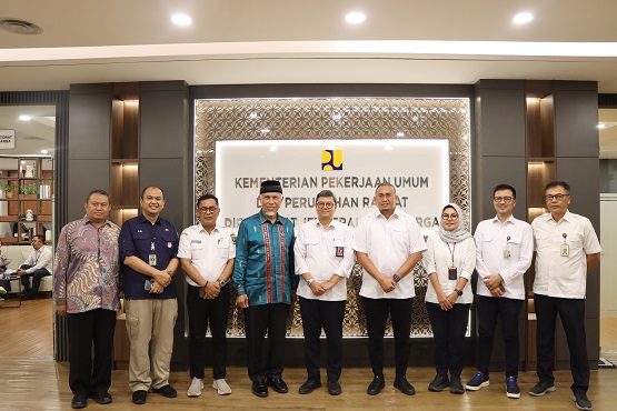 Gubernur Sumbar Mahyeldi bersama Anggota DPR RI Dapil Sumbar, Andre Rosiade berkomitmen untuk mendorong percepatan realisasi pembangunan