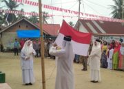 HUT RI, Jorong Koto Nan Tuo Gelar Upacara dan Pawai Pakaian Adat