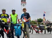 Gowes Titik Nol, Manula Bersepeda Tempuh 2.500 Km
