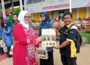 Ketua PWI Solsel Terima Penghargaan dari PMI Sumbar