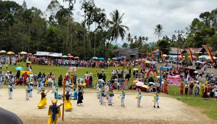 Meriahkan HUT RI, Pemerintah Nagari Halaban Gelar Pawai Anak Nagari