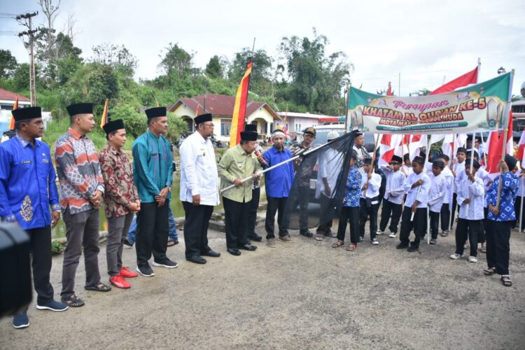 Arak-arakan Pawai Khatam Al-Qur’an ke-5 MDTA Nurul Huda Bukik Lurah Jorong PSB Nagari Gadut Kecamatan Tilatang Kamang berlangsung meriah, Minggu (4/8).IST