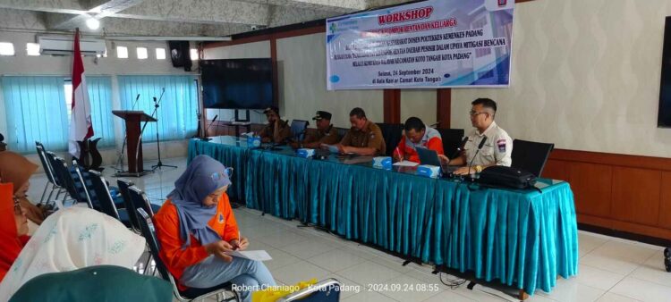 BPBD Padang menggelar sosialisasi kesiapsiagaan bencana terhadap mahasiswa Poltekes Kemenkes Padang, Selasa (24/9). IST
